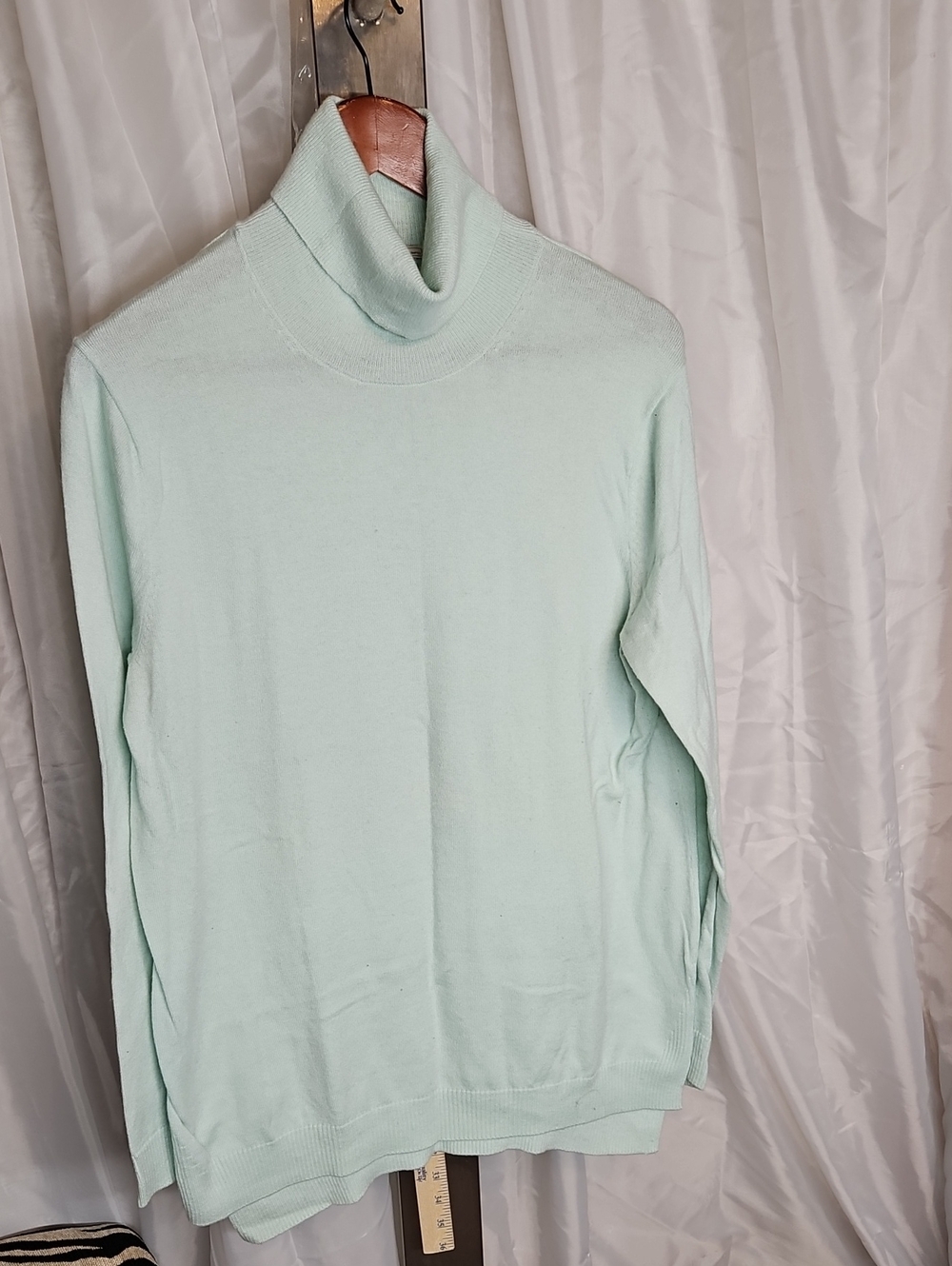 GAP Mint Green Turtleneck Sweater - Women's L